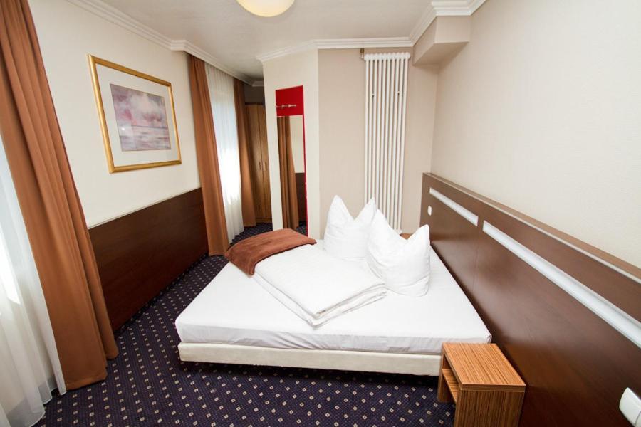 Hotel Tourist Франкфурт-на-Майні Номер фото
